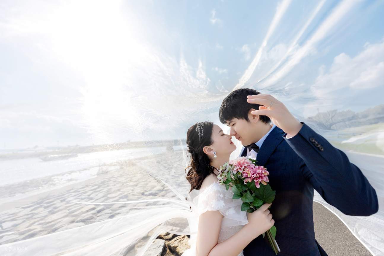 Tokyo: Wedding Photo Tour dengan 3 Lokasi & Pro Styling